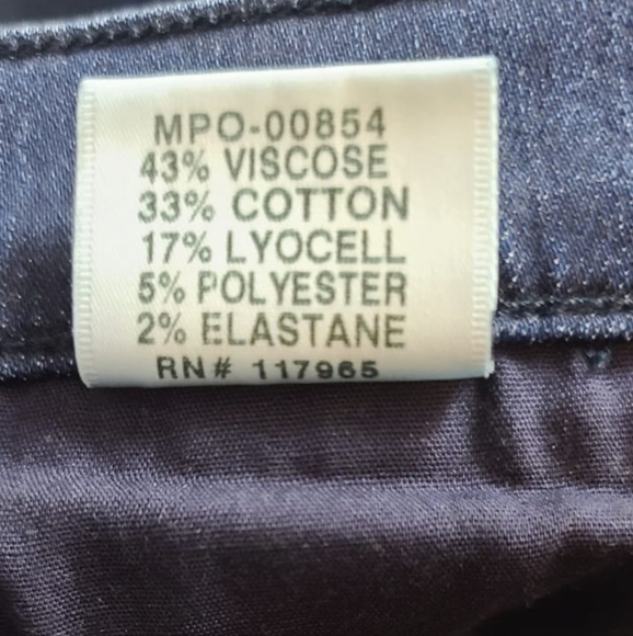 EUC ☆ J Brand Super Skinny 620 Fix - Picture 9 of 9